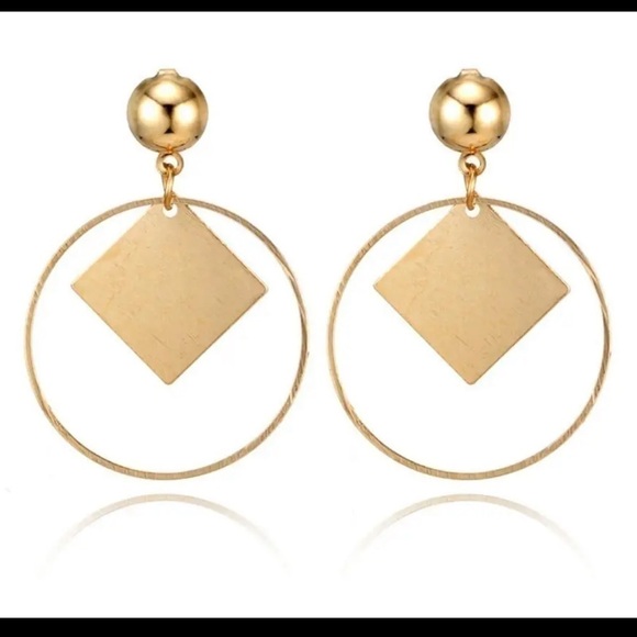 ⭐️ New Boho Geometric Dangle Earrings - Picture 5 of 9